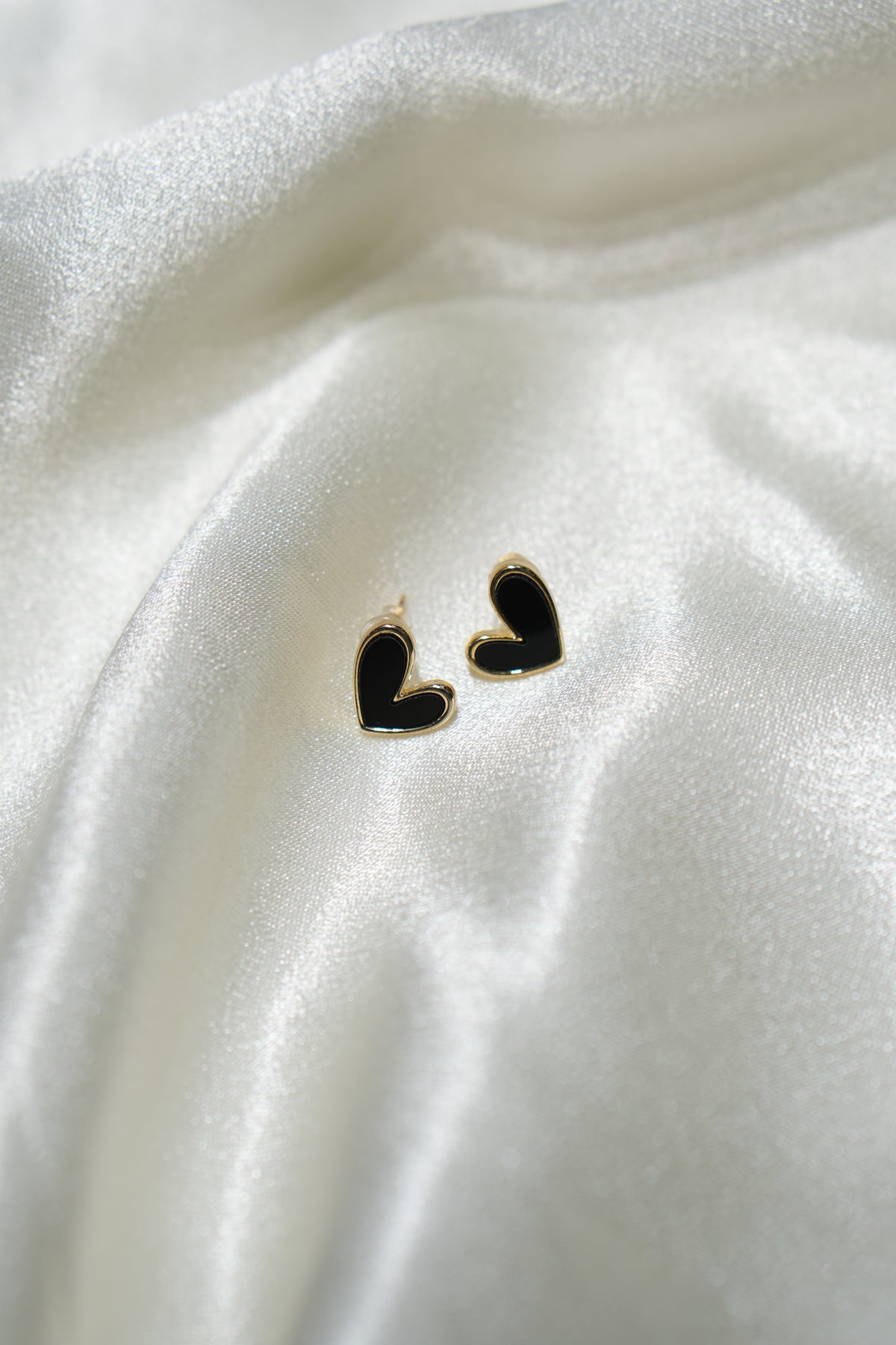 EARRINGS -Golden   colour Search code 8014